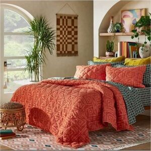 Opalhouse Chenille King Quilt, Color Pattern Ethel